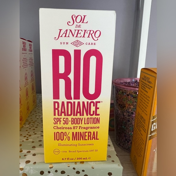 Sol de Janeiro Rio Radiance SPF 50 Body Lotion - Pink and Yellow - Picture 1 of 3
